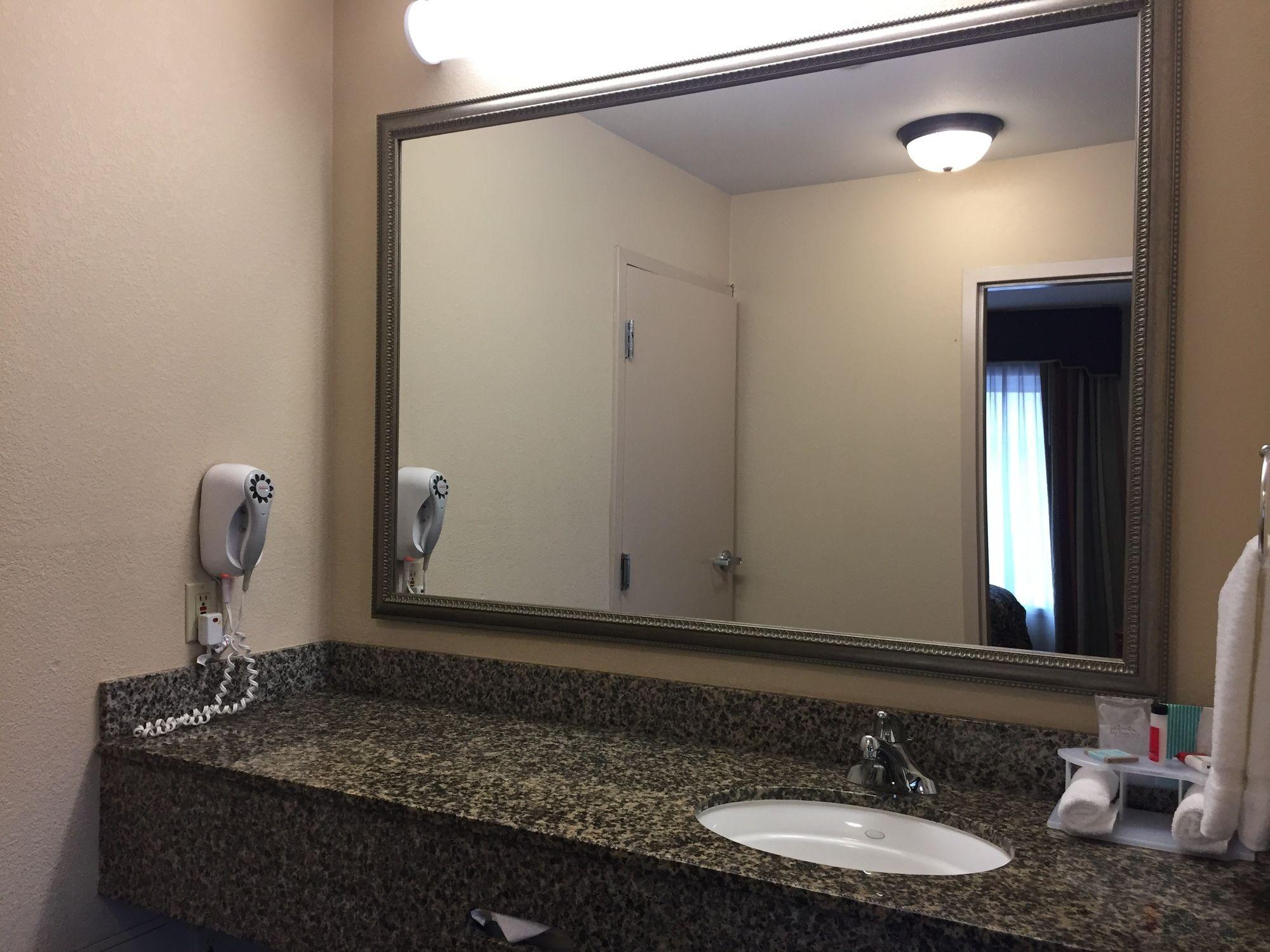 Set de Habitación Travelodge by Wyndham Healdsburg Sonoma Wine Ctry