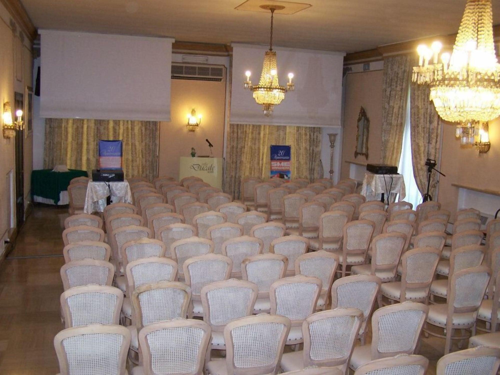 Sala de Reuniones Villa Ducale
