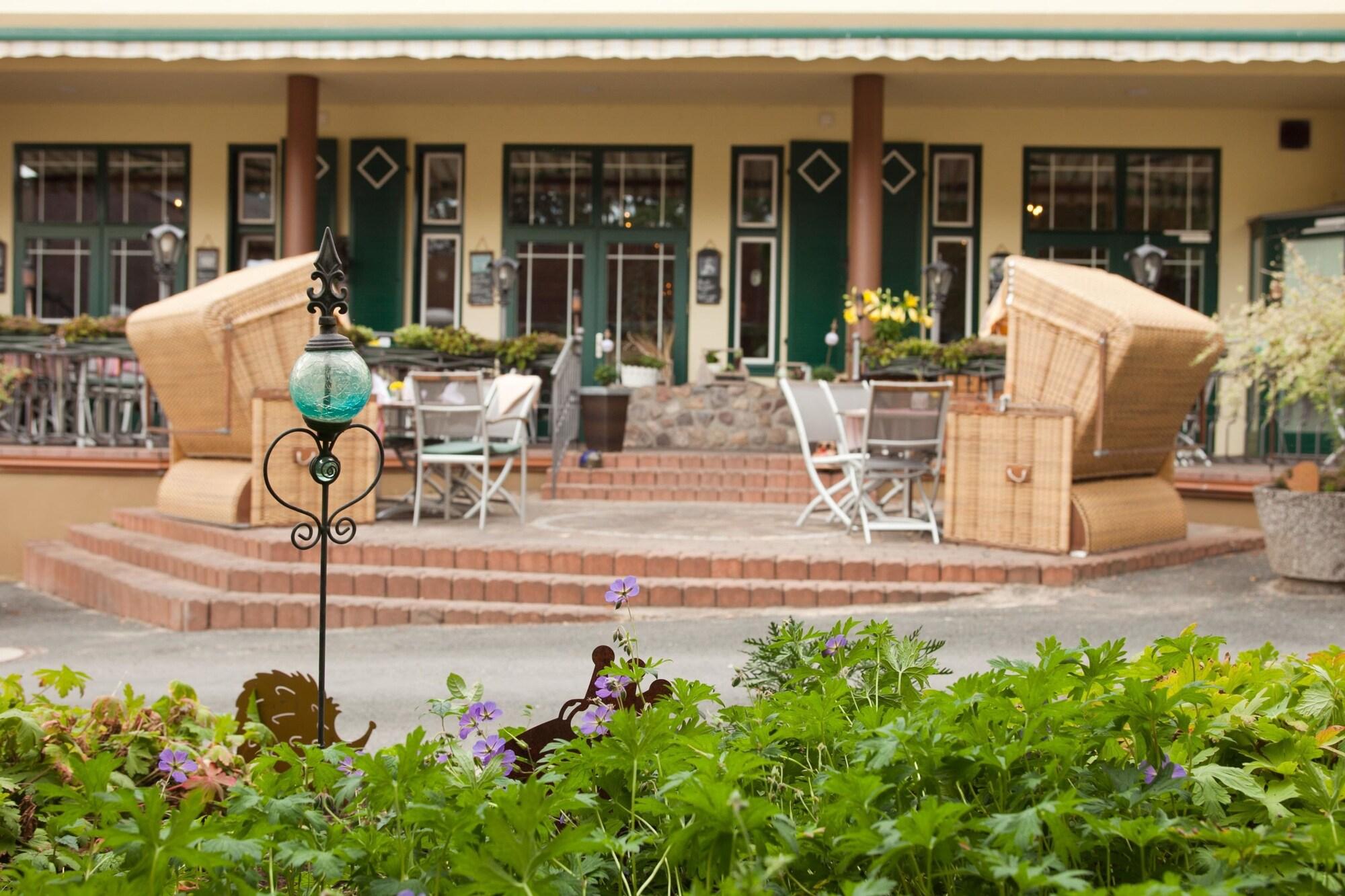 Vista Exterior Hotel & Restaurant Am Alten Rhin