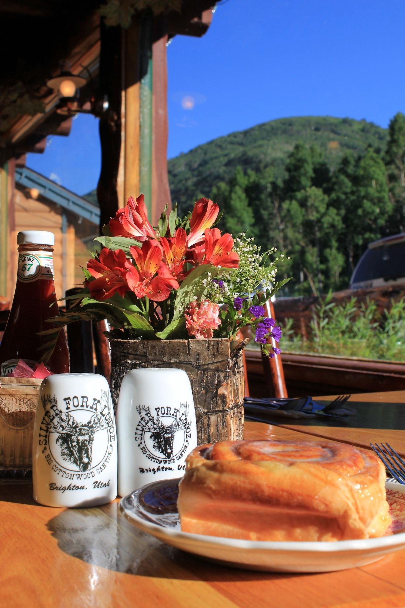 Restaurant Silver Fork Lodge and Restaurant