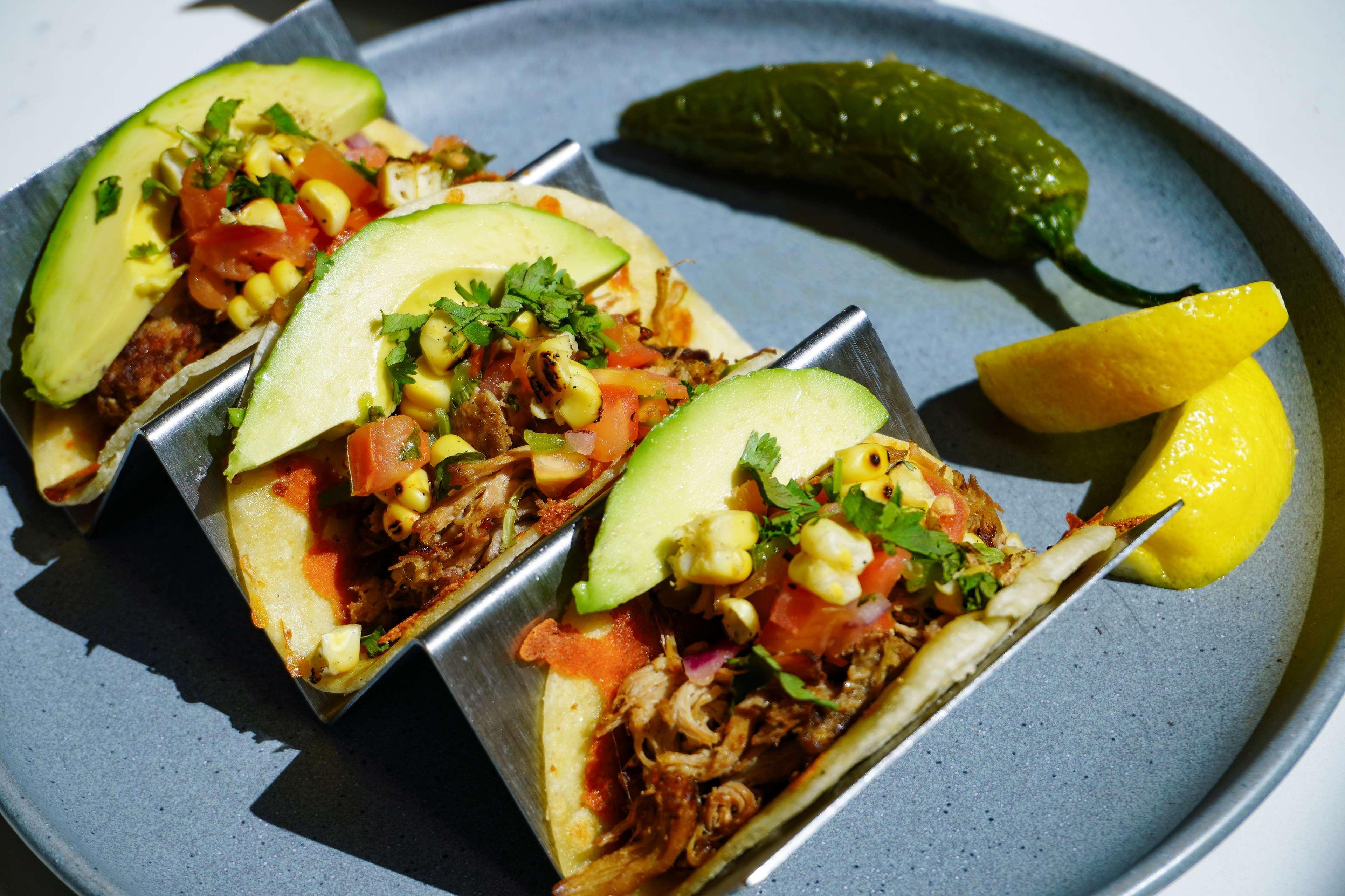 Vista Exterior Hilton Garden Inn Anaheim Resort