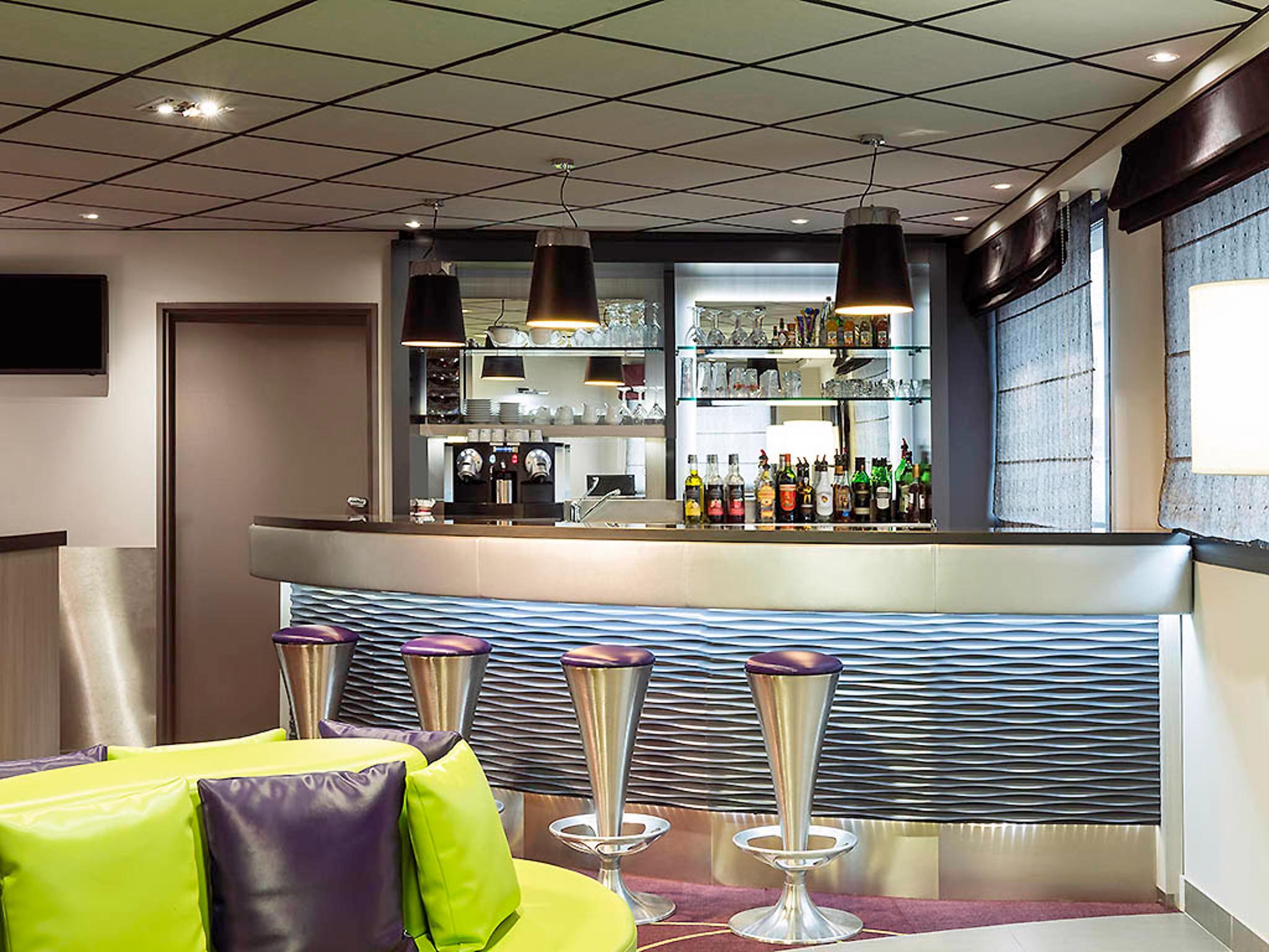 Bar/Salón Aparthotel Adagio Paris Malakoff Châtillon