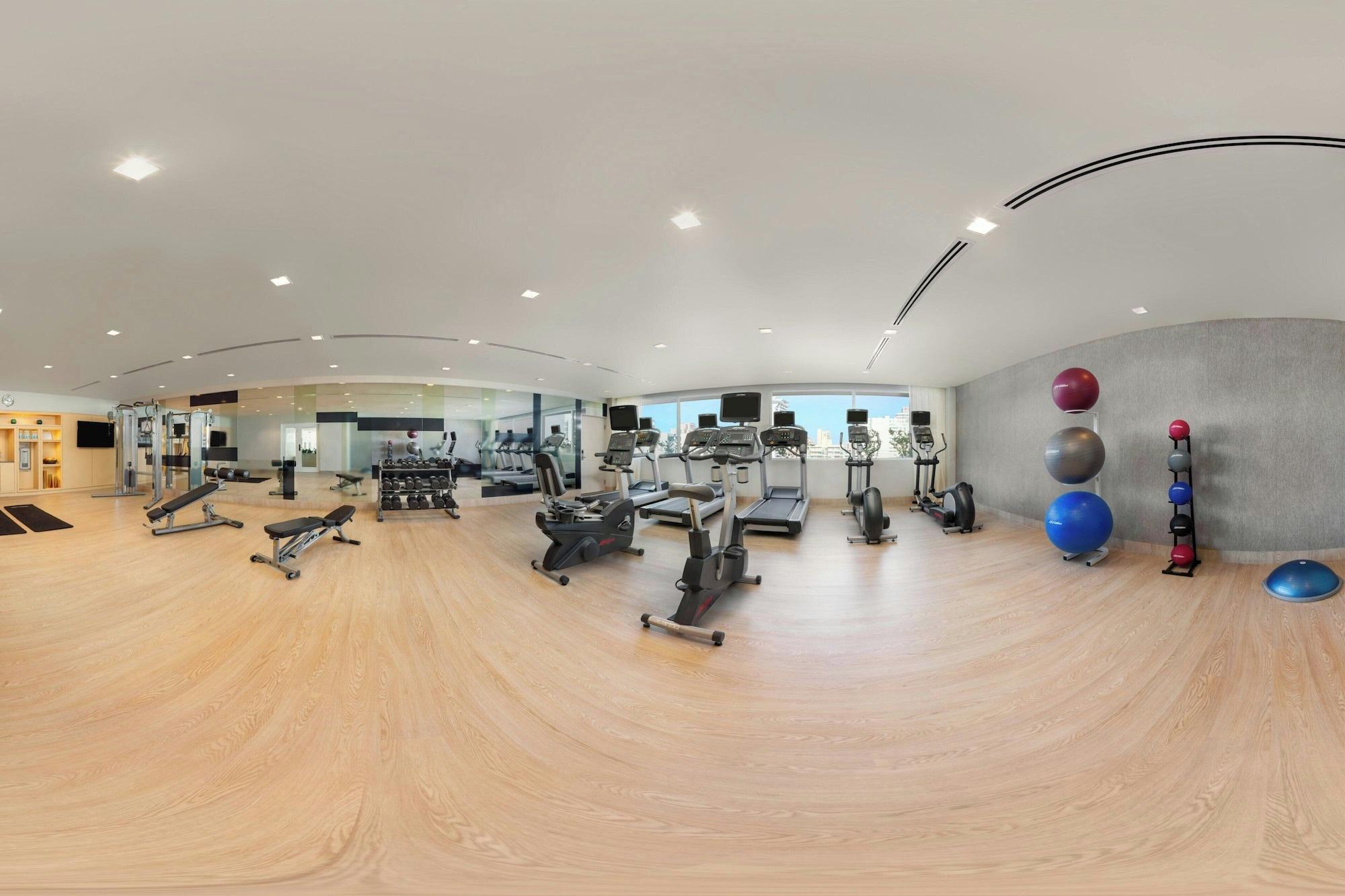 Gimnasio AC Hotel by Marriott San Juan Condado