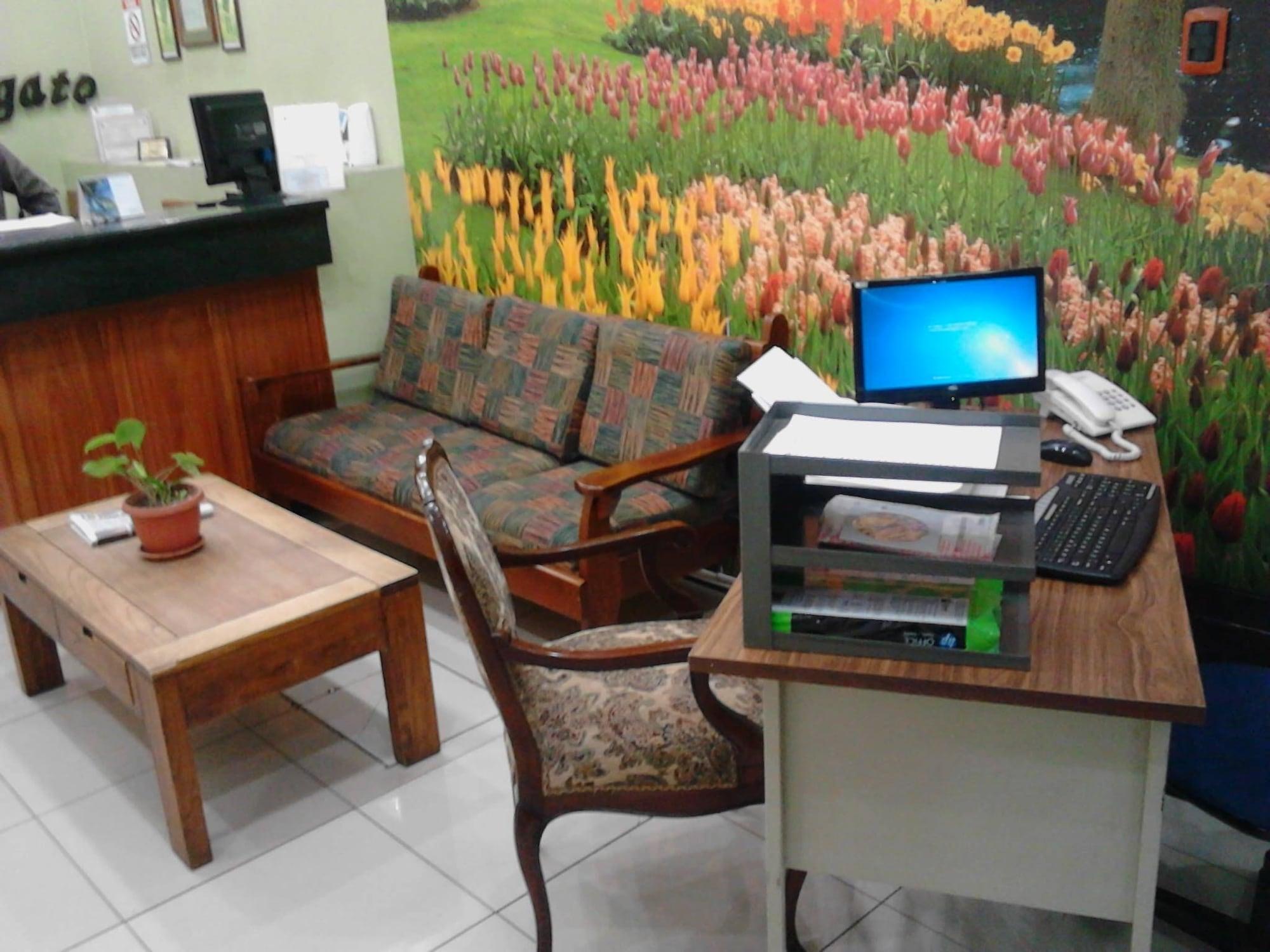 Varios Hotel El Maragato