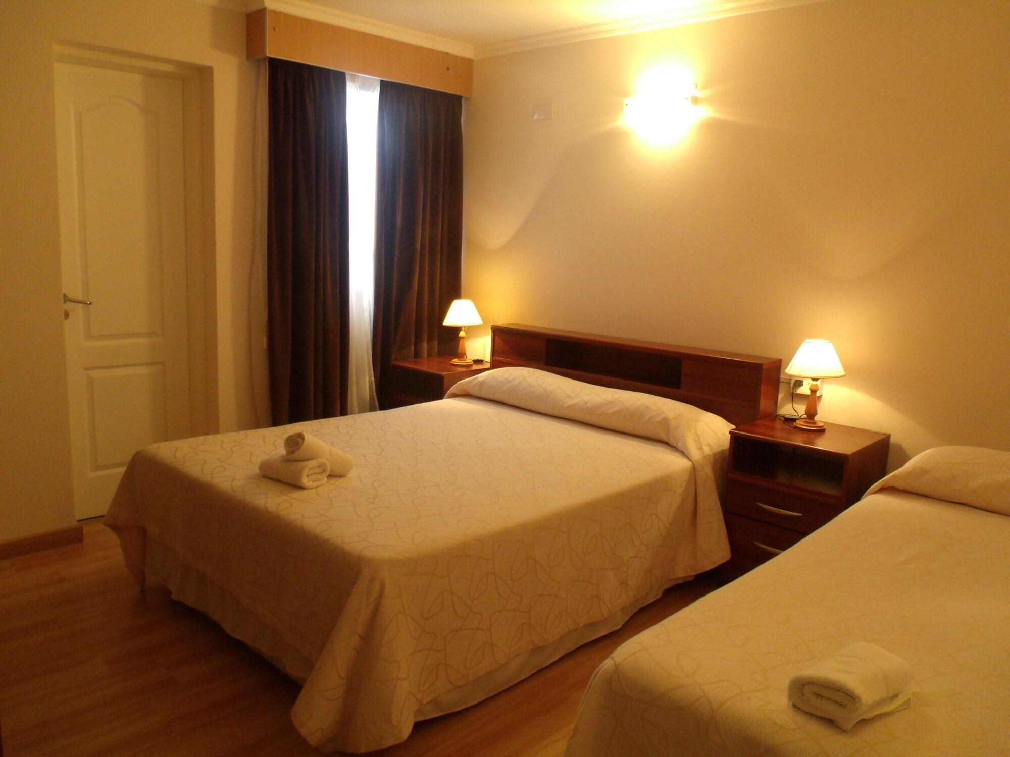 Varios Hotel Kelman
