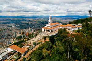 Actividad - Visita de la ciudad con Monserrate - Compartido.