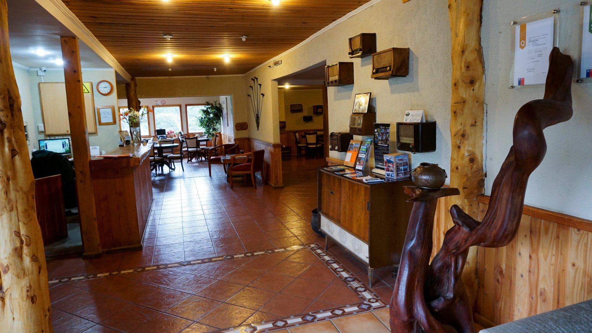 Vista Lobby Hotel Borde Lago
