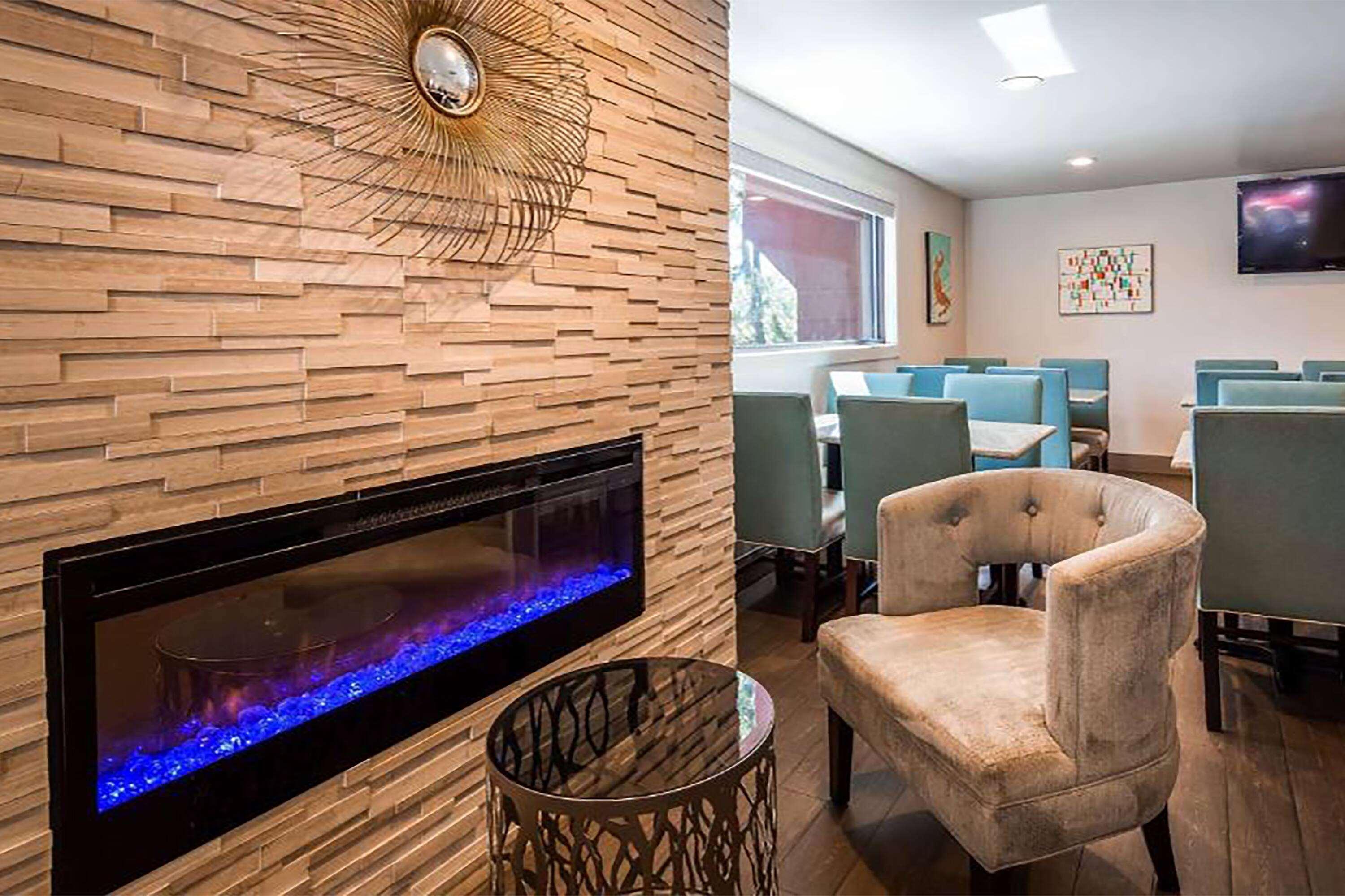 Vista Lobby Baymont by Wyndham Durango