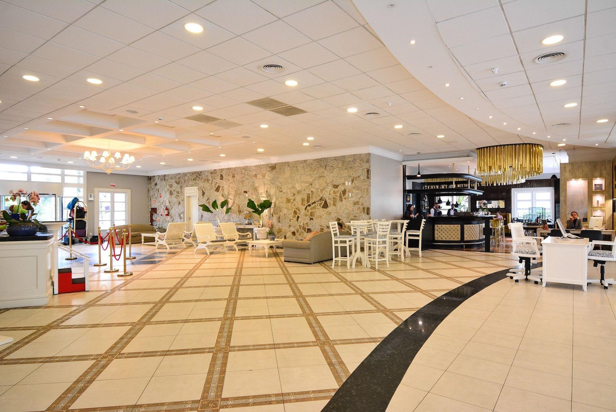 Vista Lobby IL CAMPANÁRIO