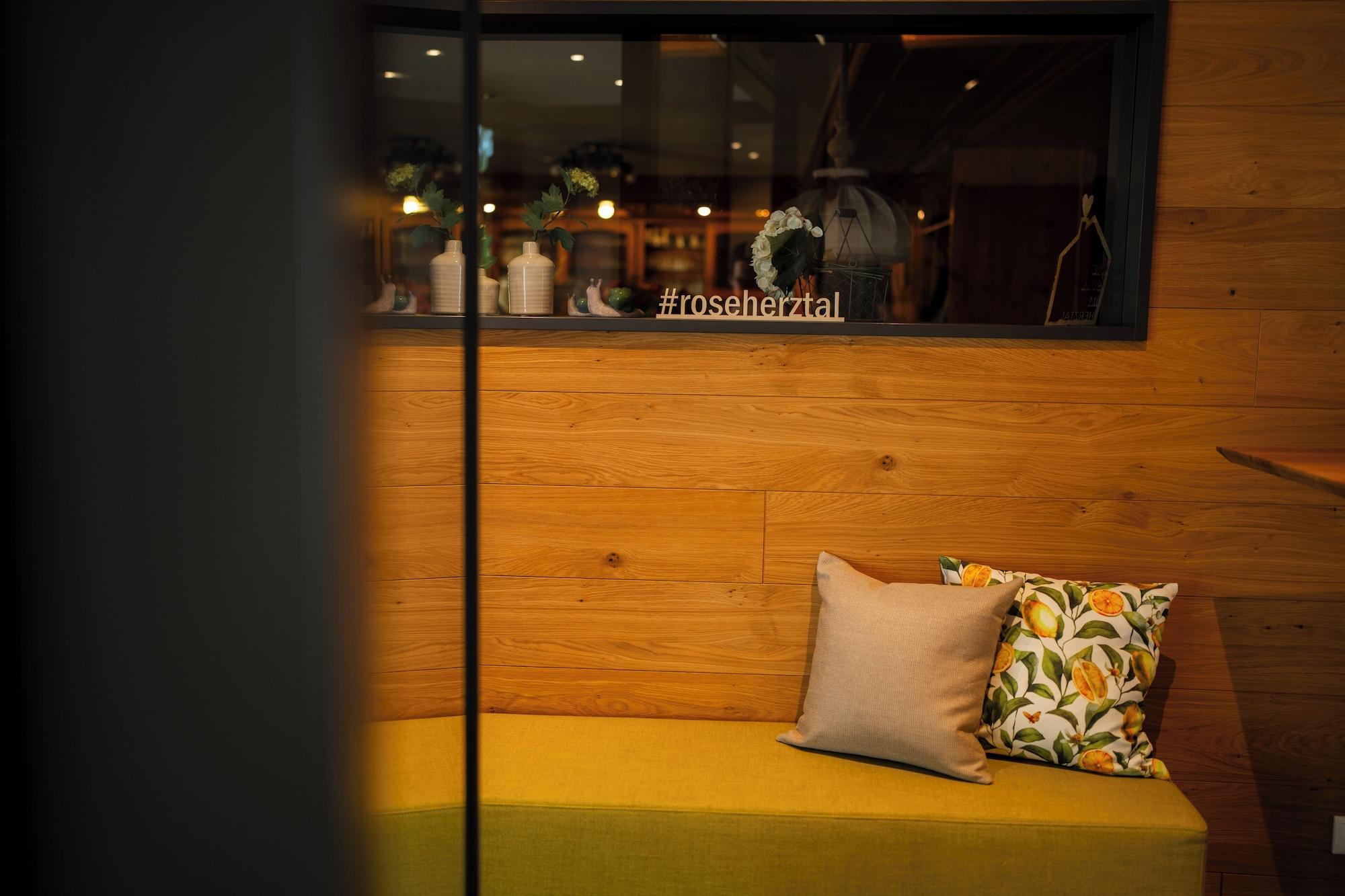 Vista Lobby Hotel-Gasthof Rose