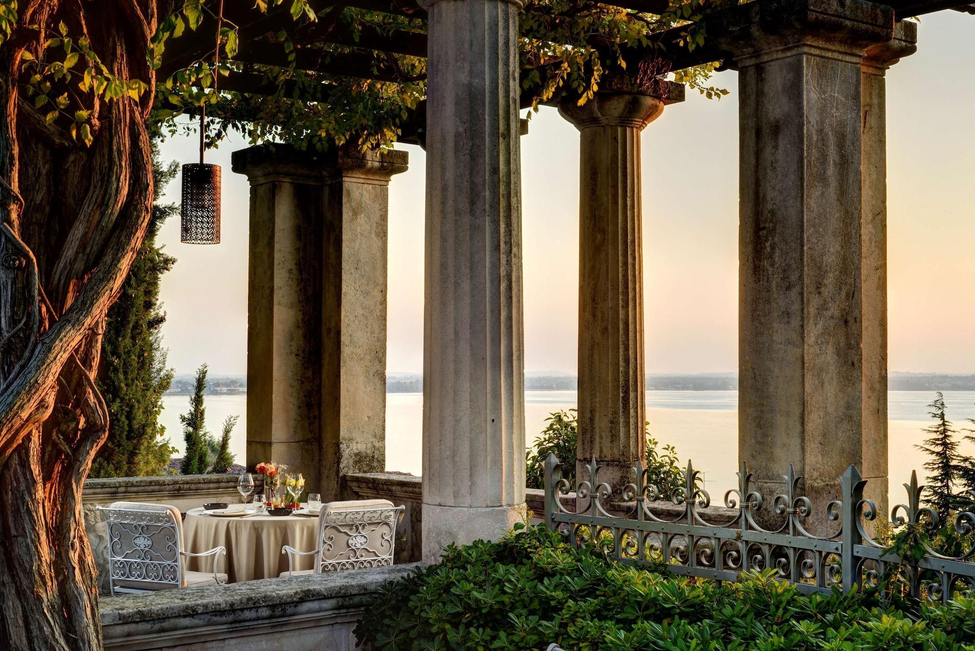 Vista Exterior Villa Cortine Palace Relais Chateaux