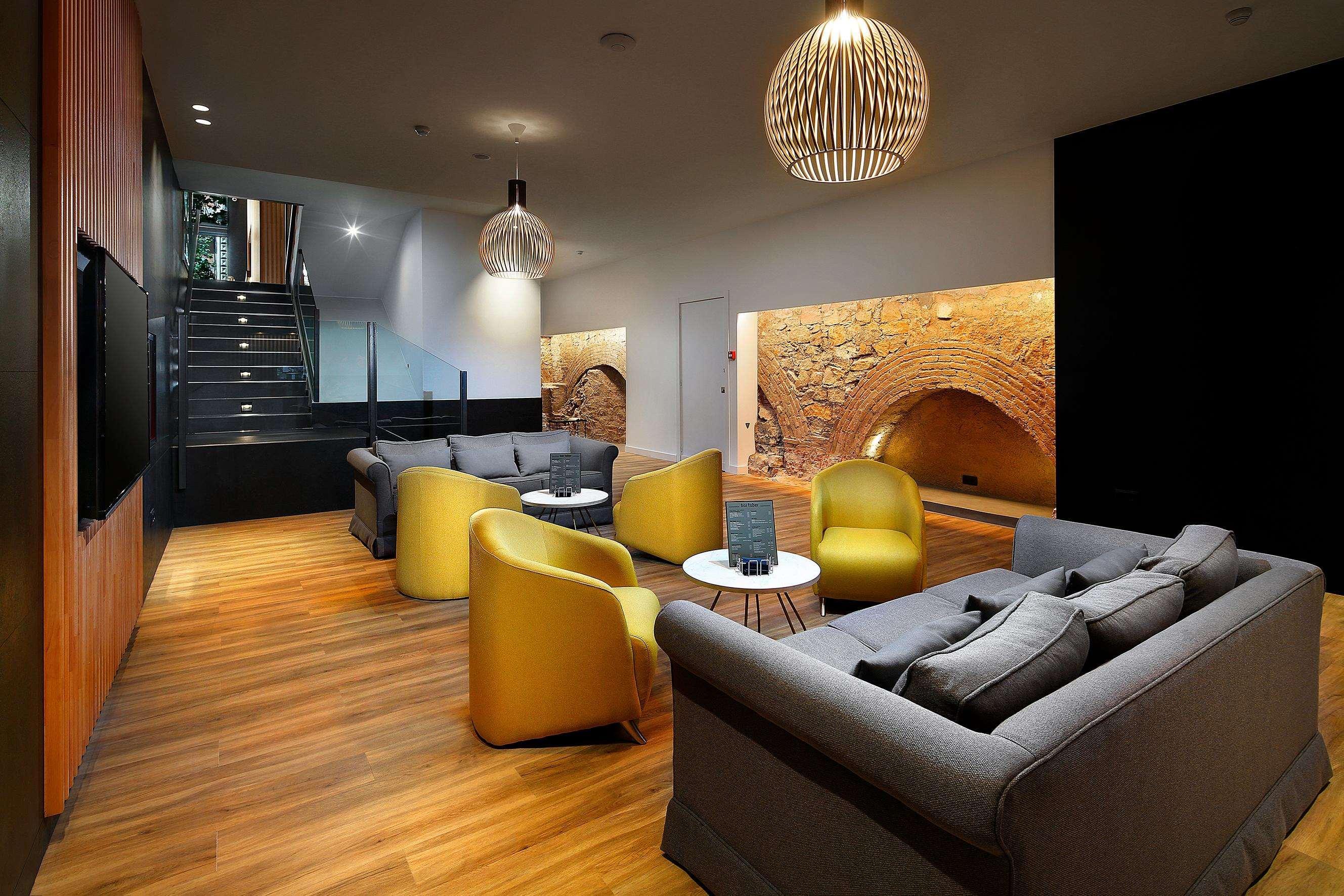 Vista Lobby Hotel HCC Taber