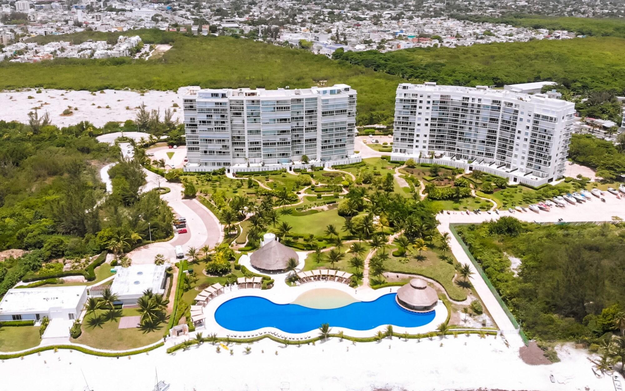 Vista Exterior BRISA Beachfront Studio- Amazing Oceanview