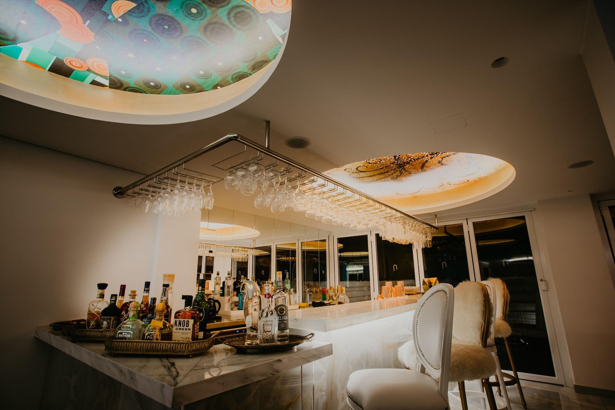 Vista Lobby Hotel Napa Suites - Adults Only