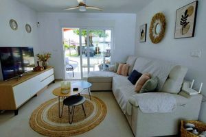 Alquiler Vacacional - Stunning 2-bedroom Villa in Mar Menor Golf Resort with heated, salt water pool.