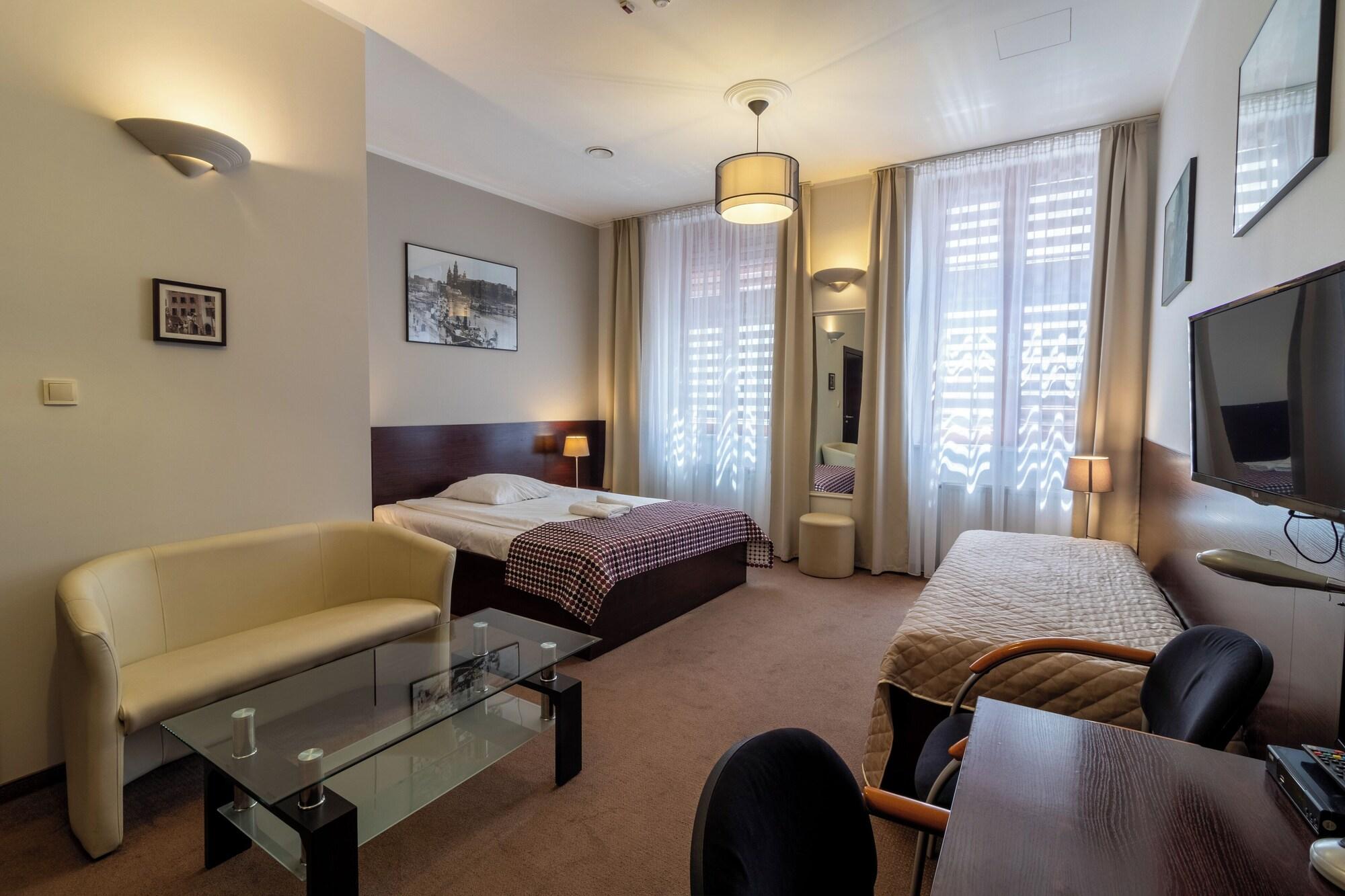 Varios Atlantic Hotel