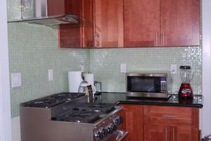 Alquiler Vacacional - Cool, Big Beach House * air conditioning-dog friendly, close to beach  -nice!