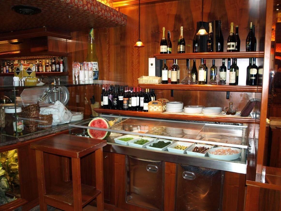 Bar/Salón Hotel Karol