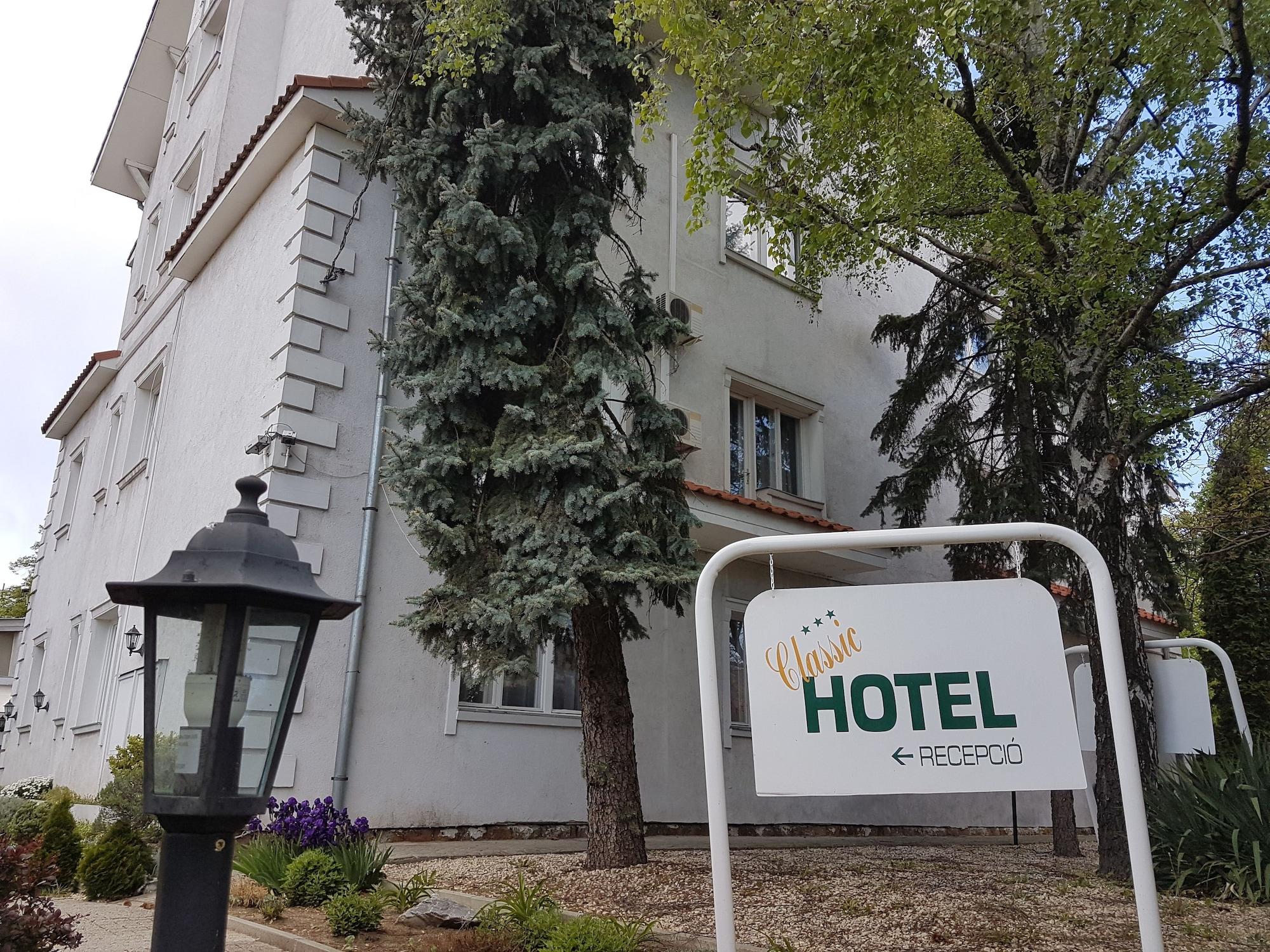 Varios Classic Hotel