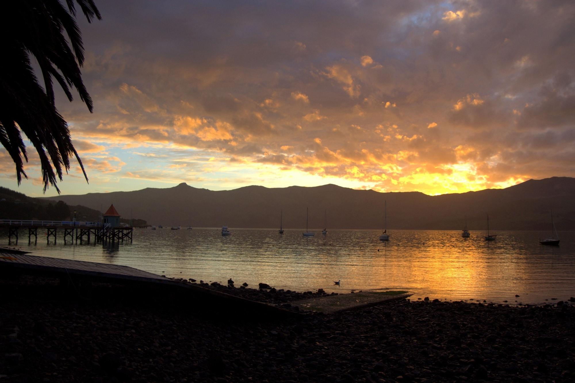 Playa Akaroa Waterfront Motels