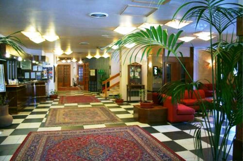 Vista Lobby Hotel Tre Torri