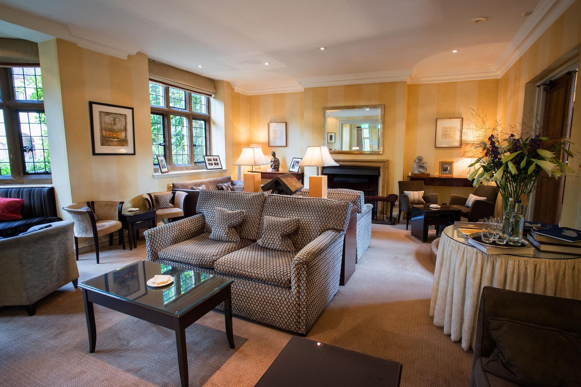 Vista Lobby Le Manoir aux Quat'Saisons, A Belmond Hotel, Oxfordshire