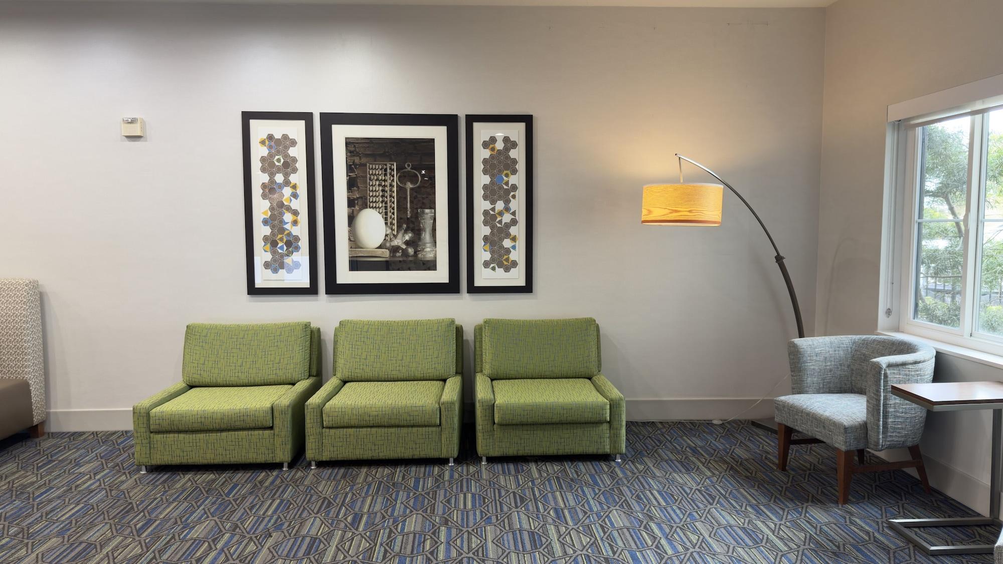 Vista Lobby Holiday Inn Express Hotel & Suites Marina - State Beach Area by IHG