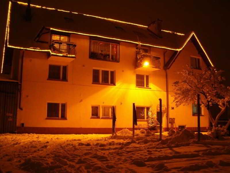 Vista Exterior Hotel Daisy Budget