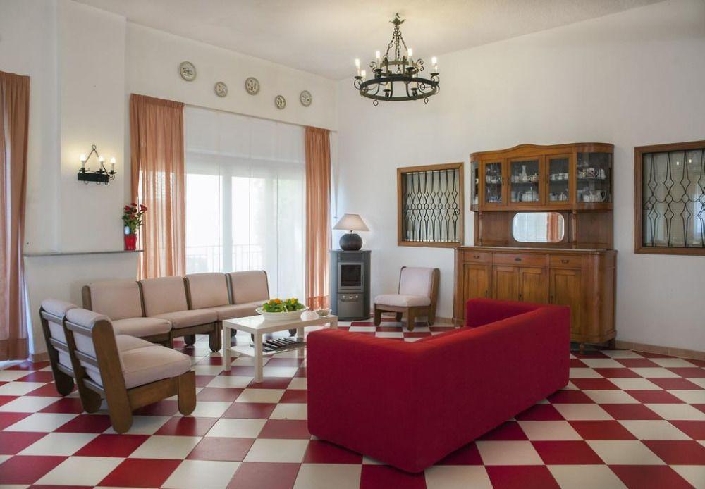 Vista Lobby Hotel Royal