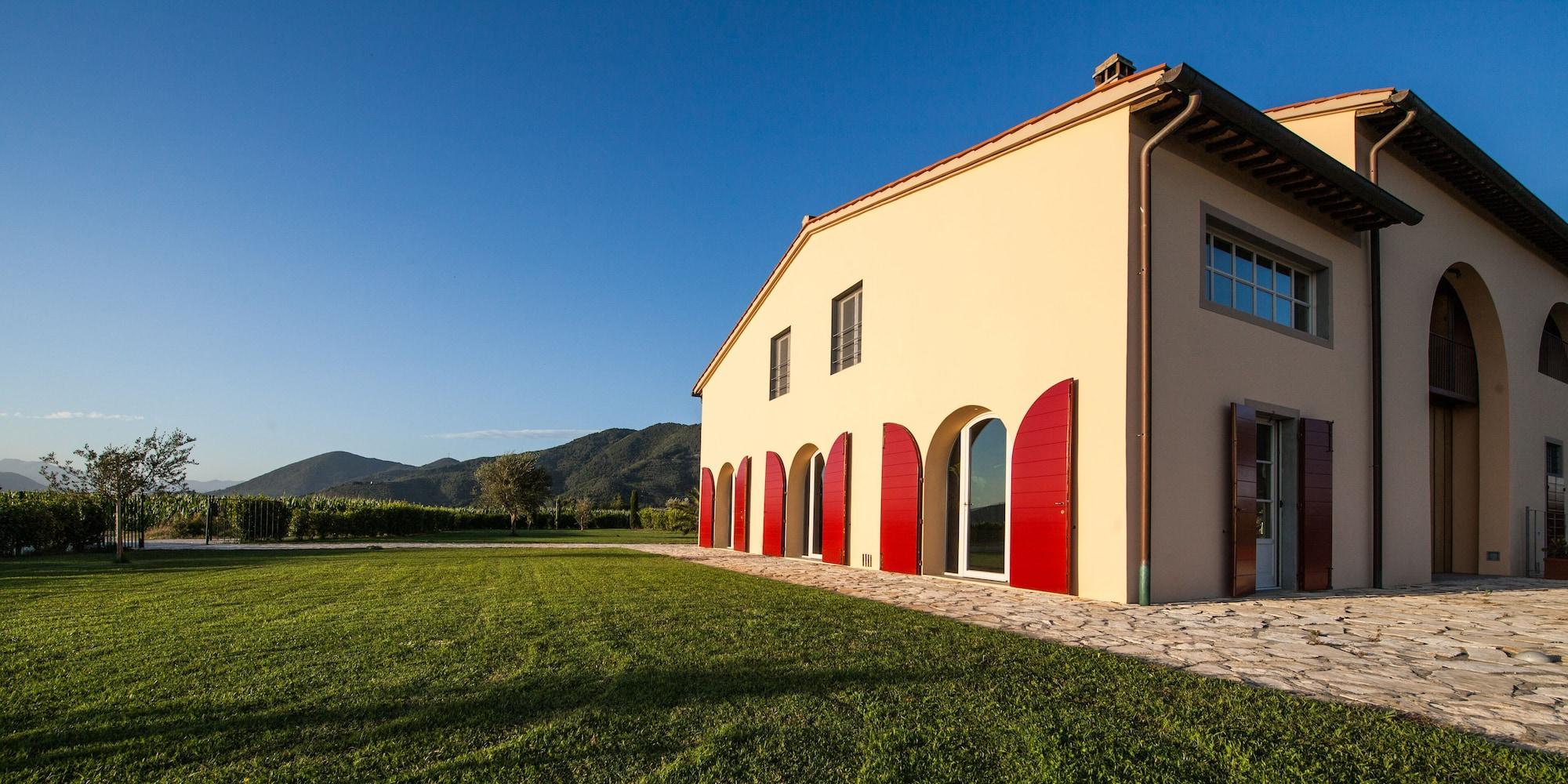 Varios Cascina Canova B&B