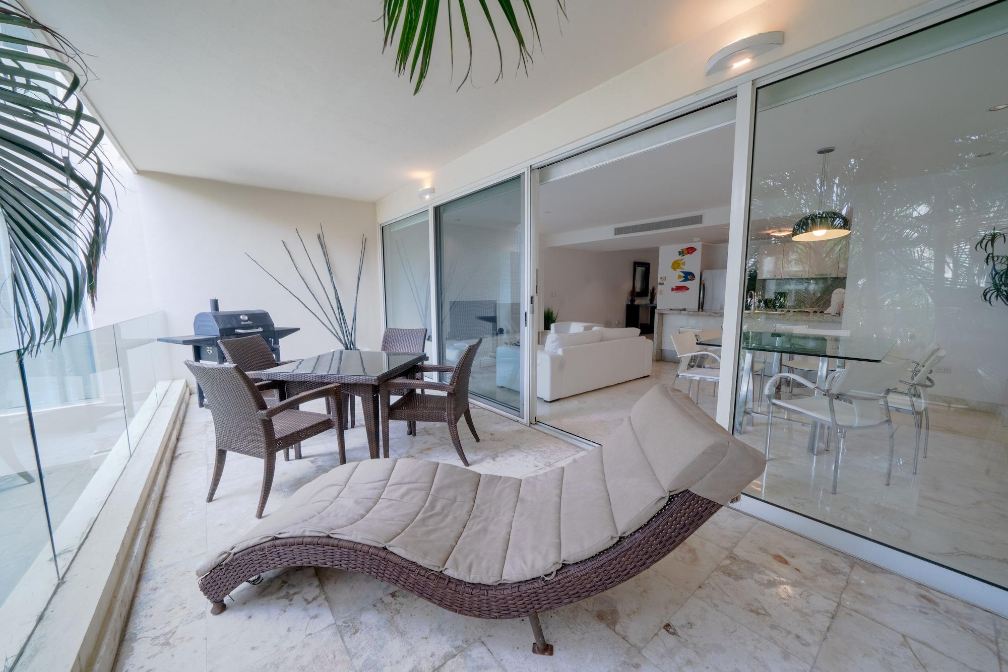 Vista Exterior Elements 108 by NAS