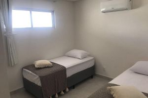 Alquiler Vacacional - Complete new apartment in Serra and thermal pool
