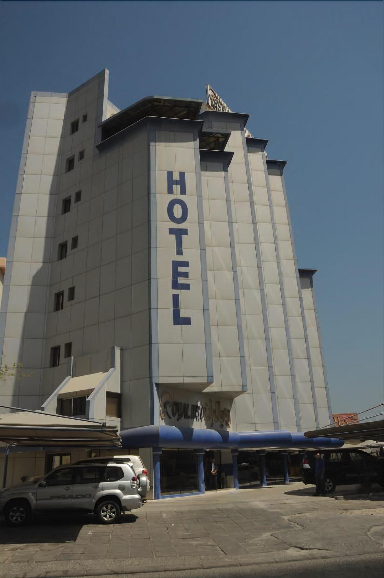 Vista Exterior Sky Hotel