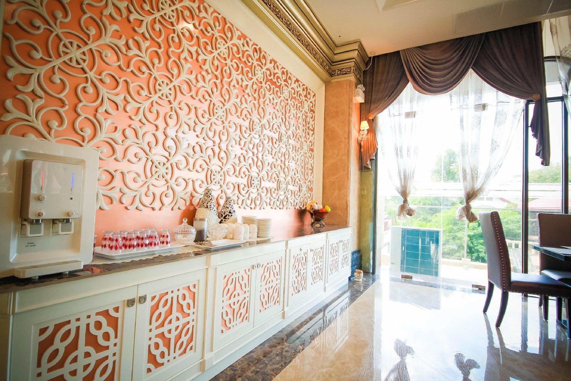 Restaurant LK Crystal Ville Pattaya