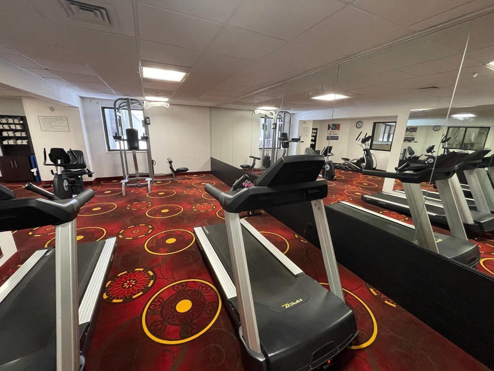 Gimnasio Clarion Inn I-94 near Expo Center