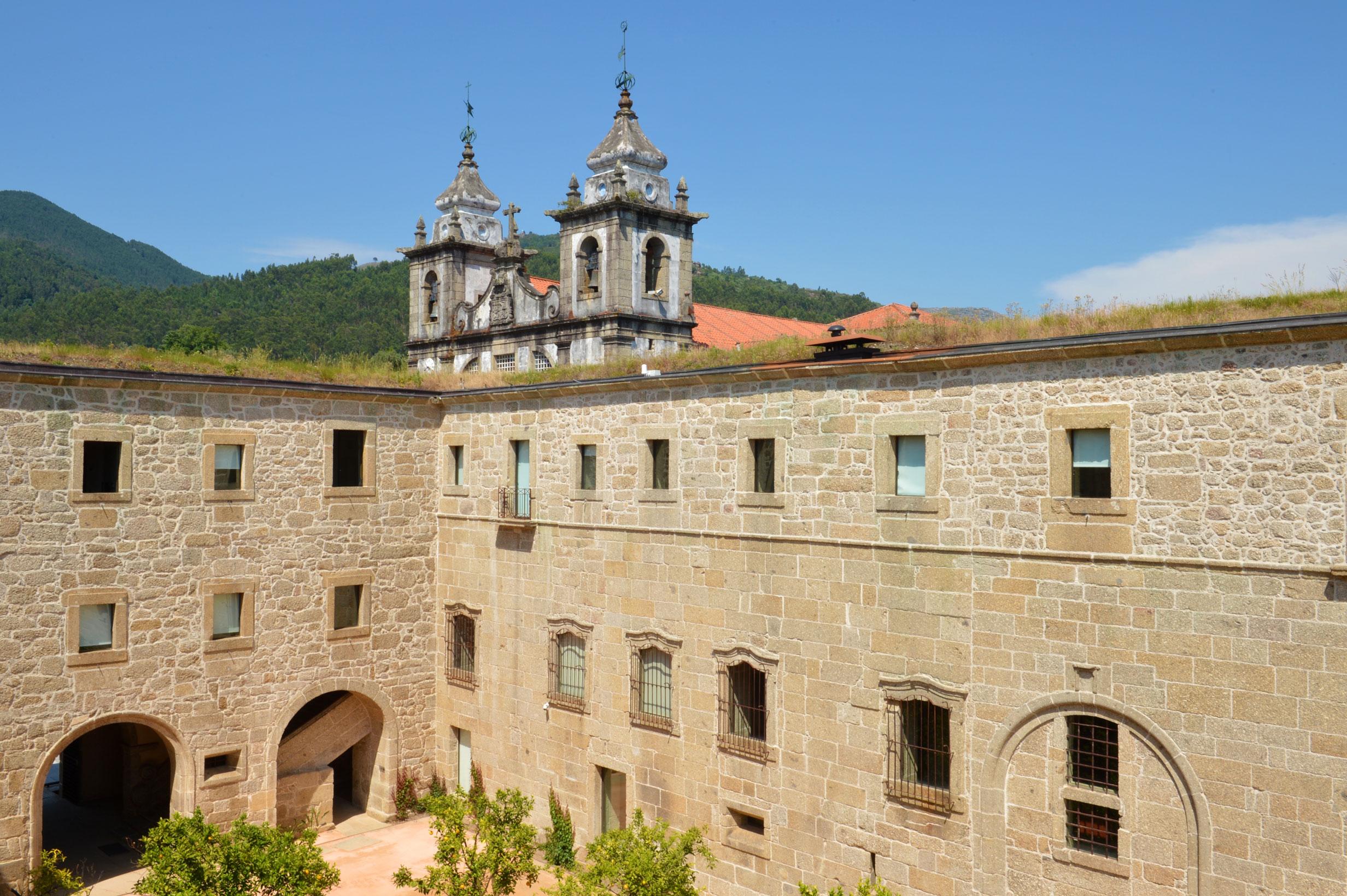 Vista Exterior Pousada Mosteiro de Amares