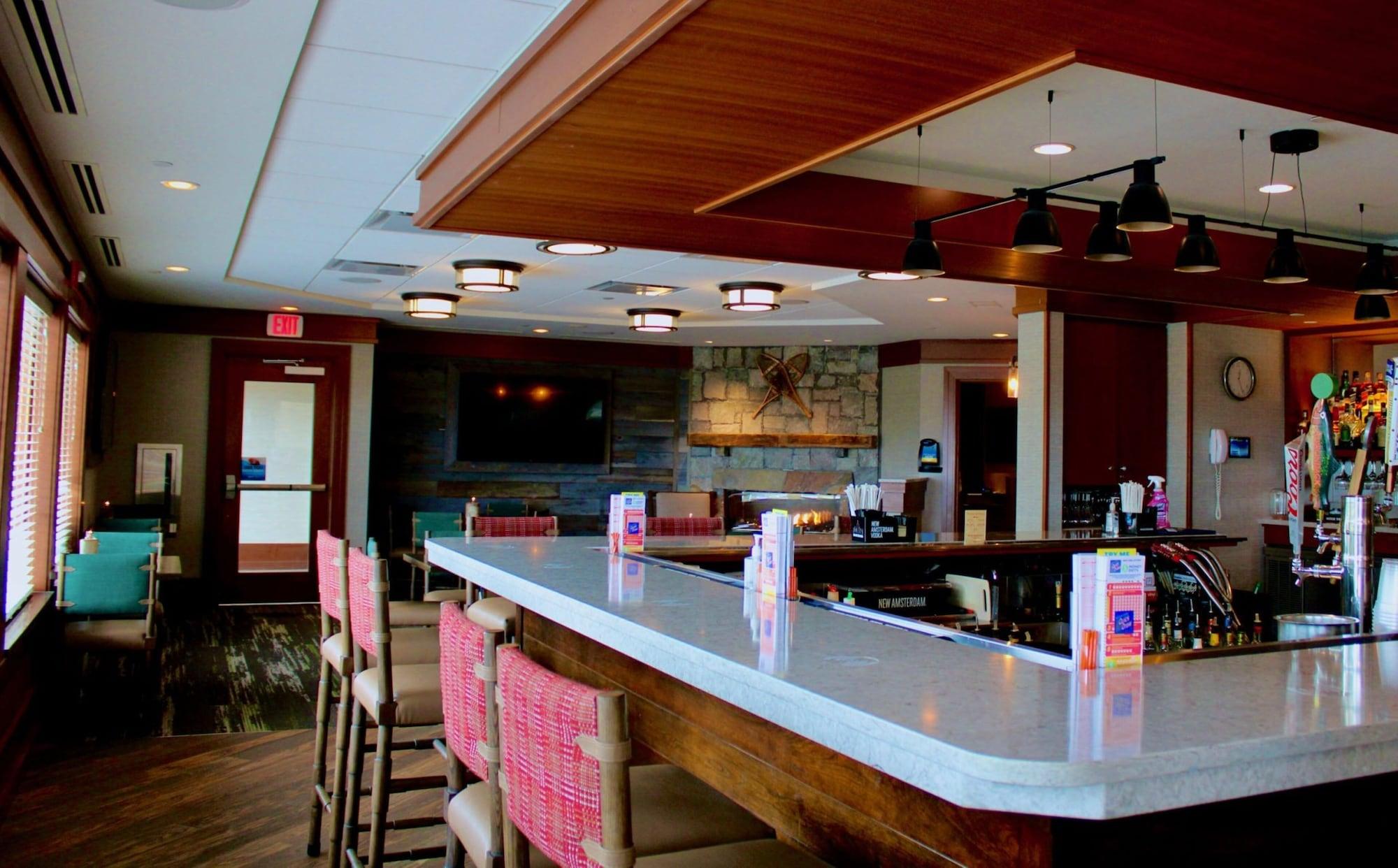 Restaurant Holiday Inn Resort Lake George - Adirondack Area by IHG