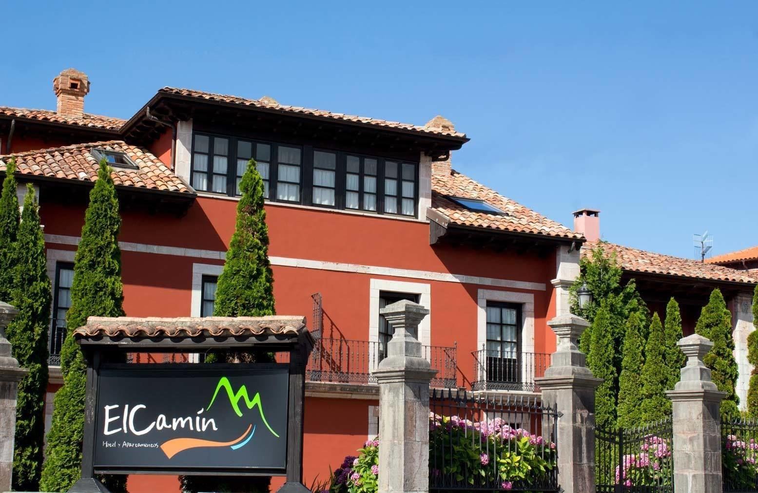 Varios Hotel y Apartamentos El Camín