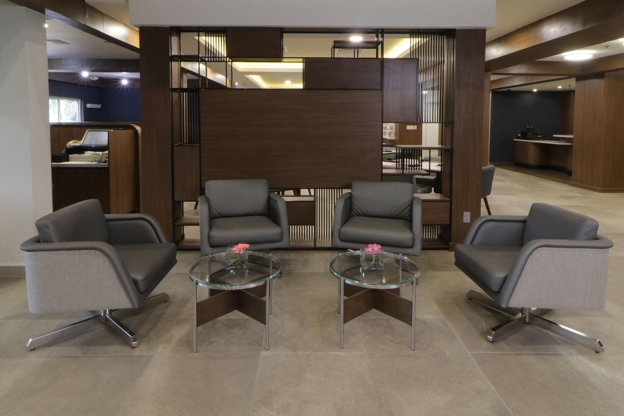 Vista Lobby Courtyard by Marriott Monterrey Airport