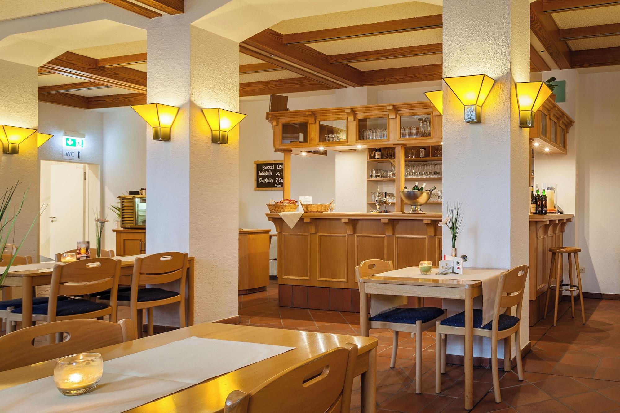 Bar/Salón Kardinal Schulte Haus