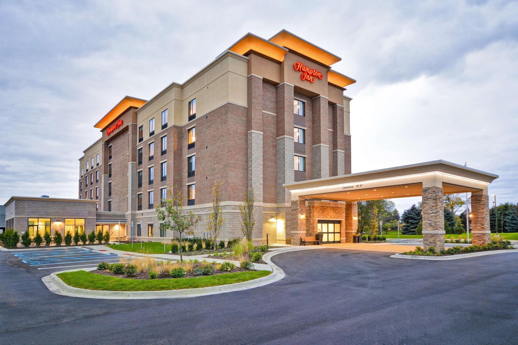 Vista Exterior Hampton Inn Livonia Detroit