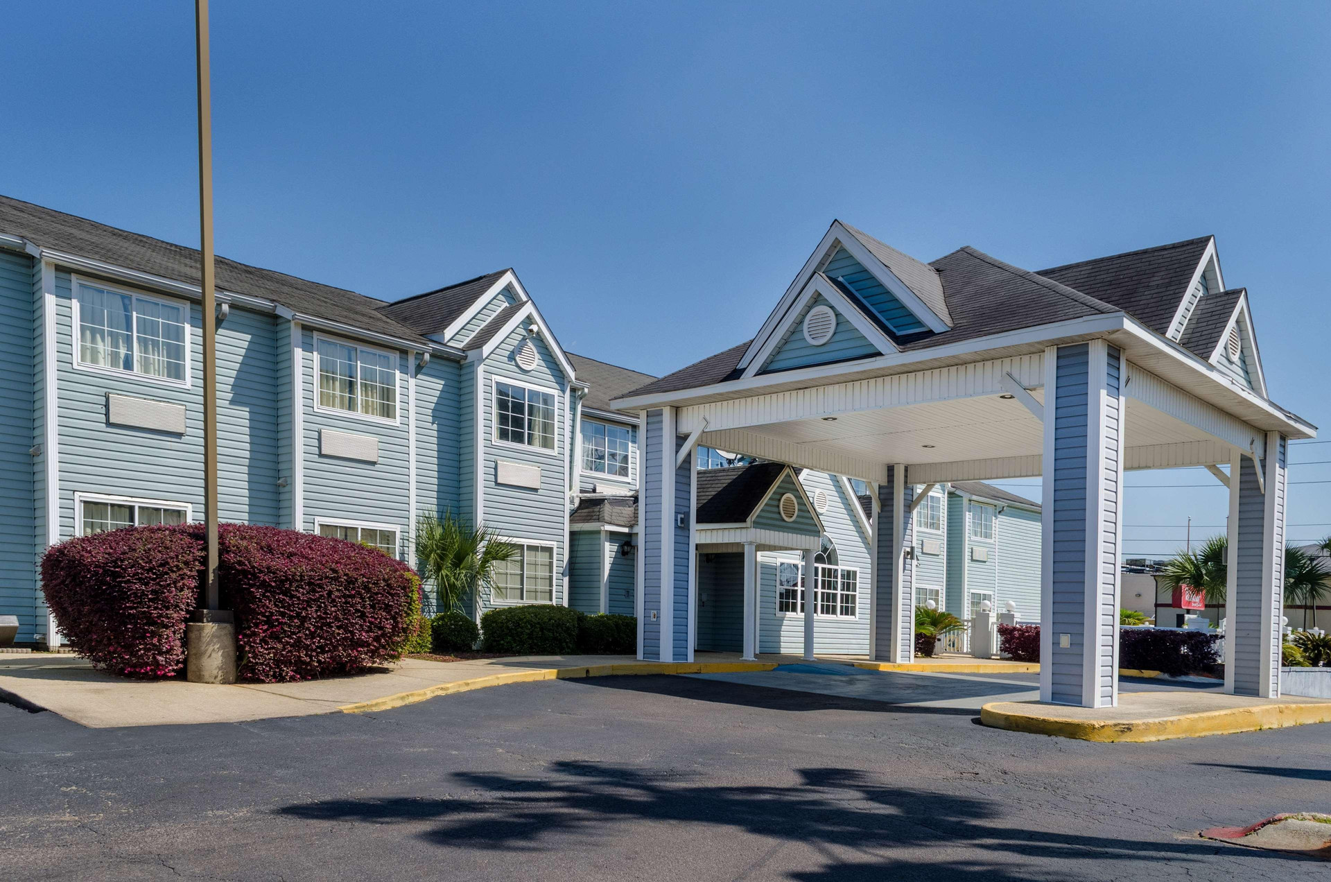 Vista Exterior Motel 6 Mobile, AL