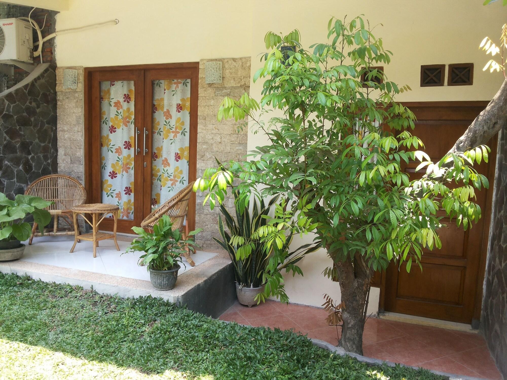 Varios Beto Guesthouse