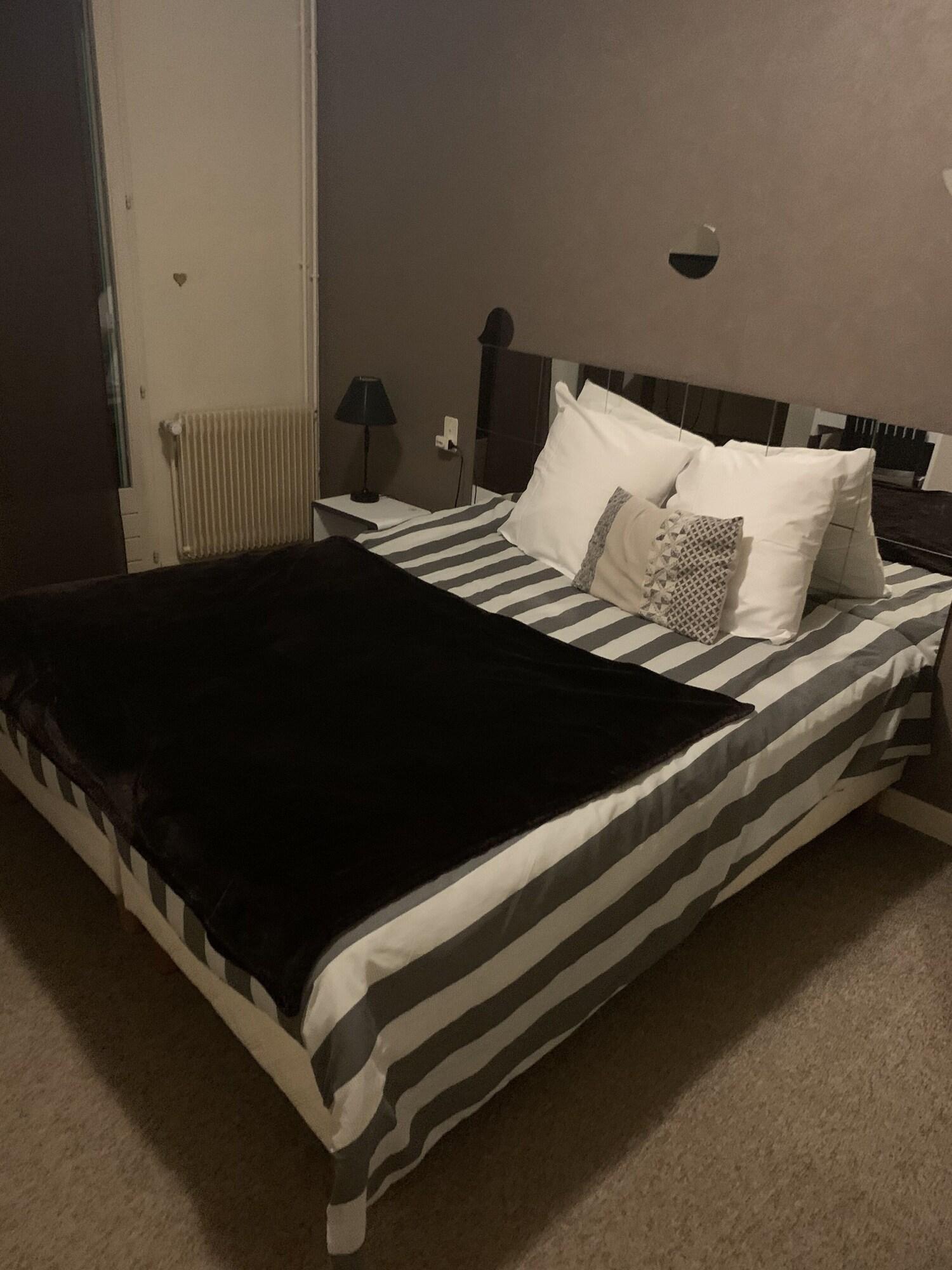 Varios Hotel bon accueil