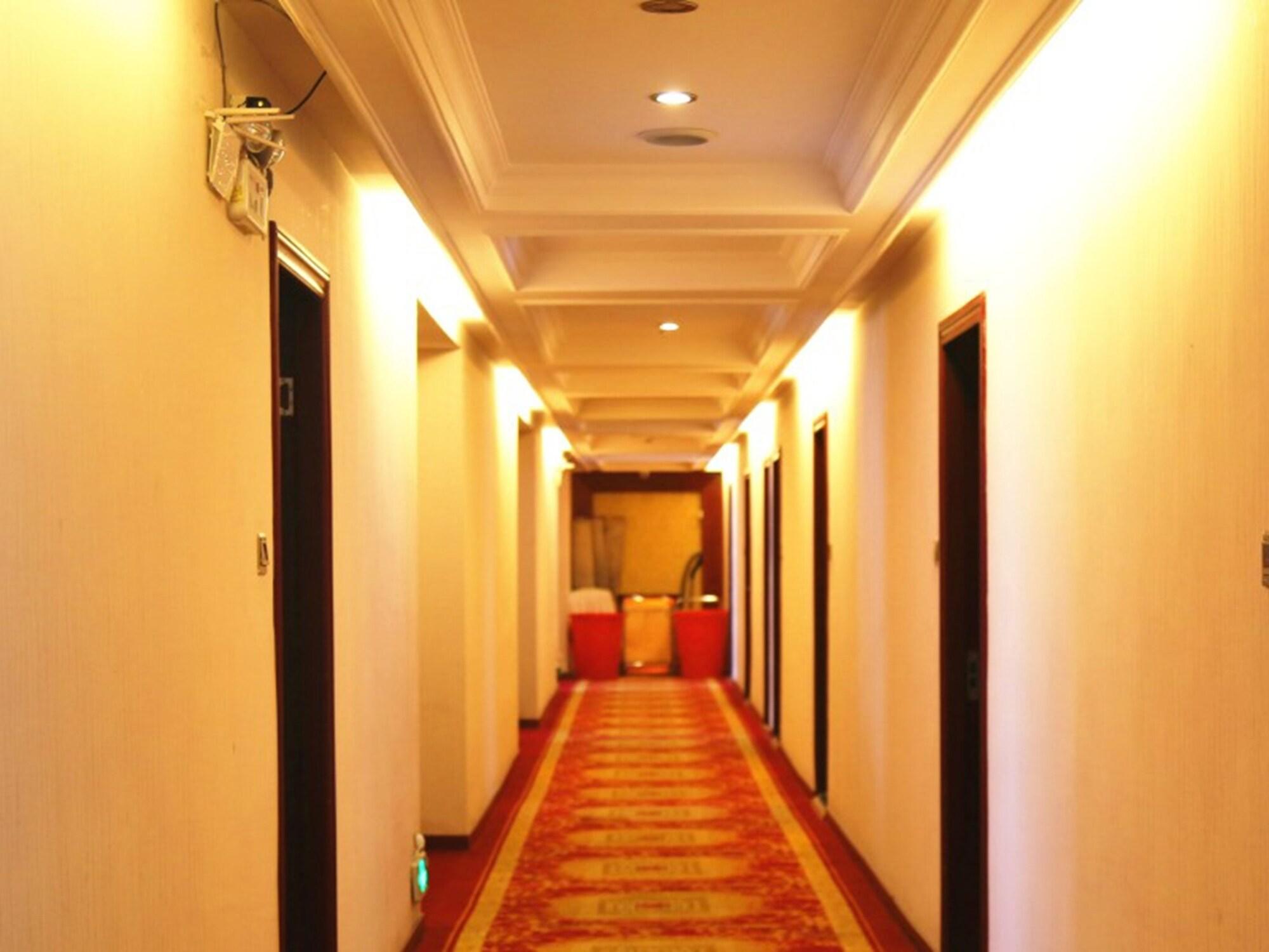 Varios GreenTree Alliance ShiYan Middle BeiJing Road Jinling International Hotel