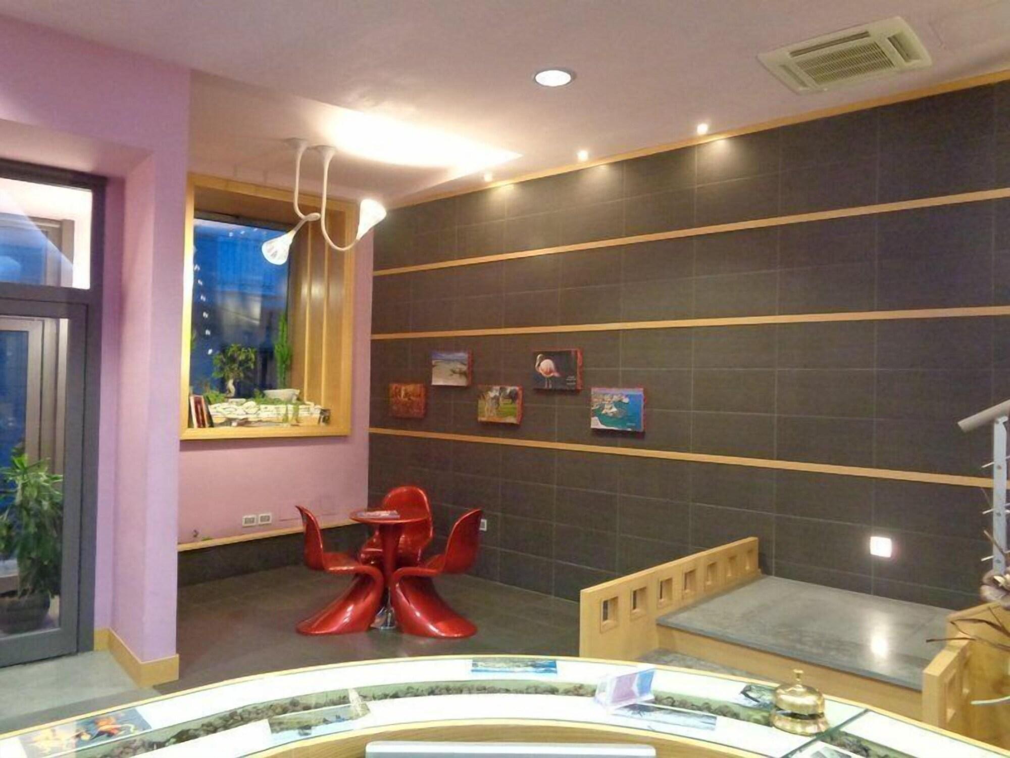 Bar/Salón Hotel B&B Airone