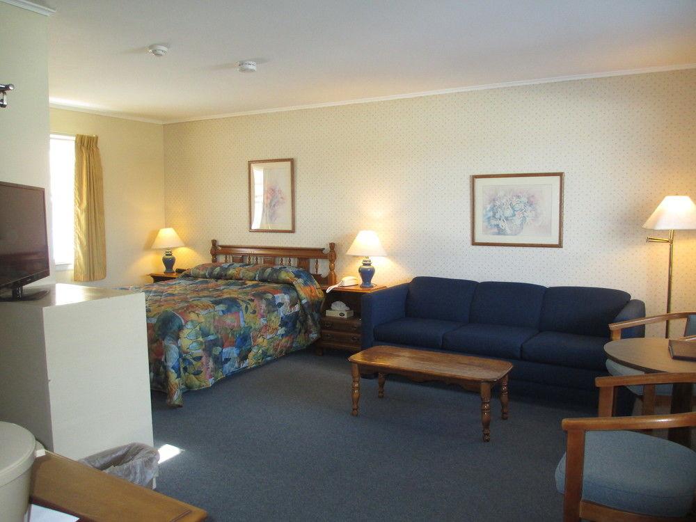 Killington Motel by null