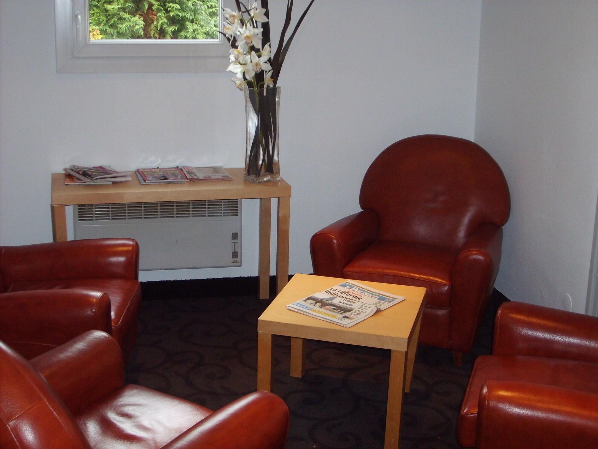 Vista Lobby Brit Hotel Baillet en France
