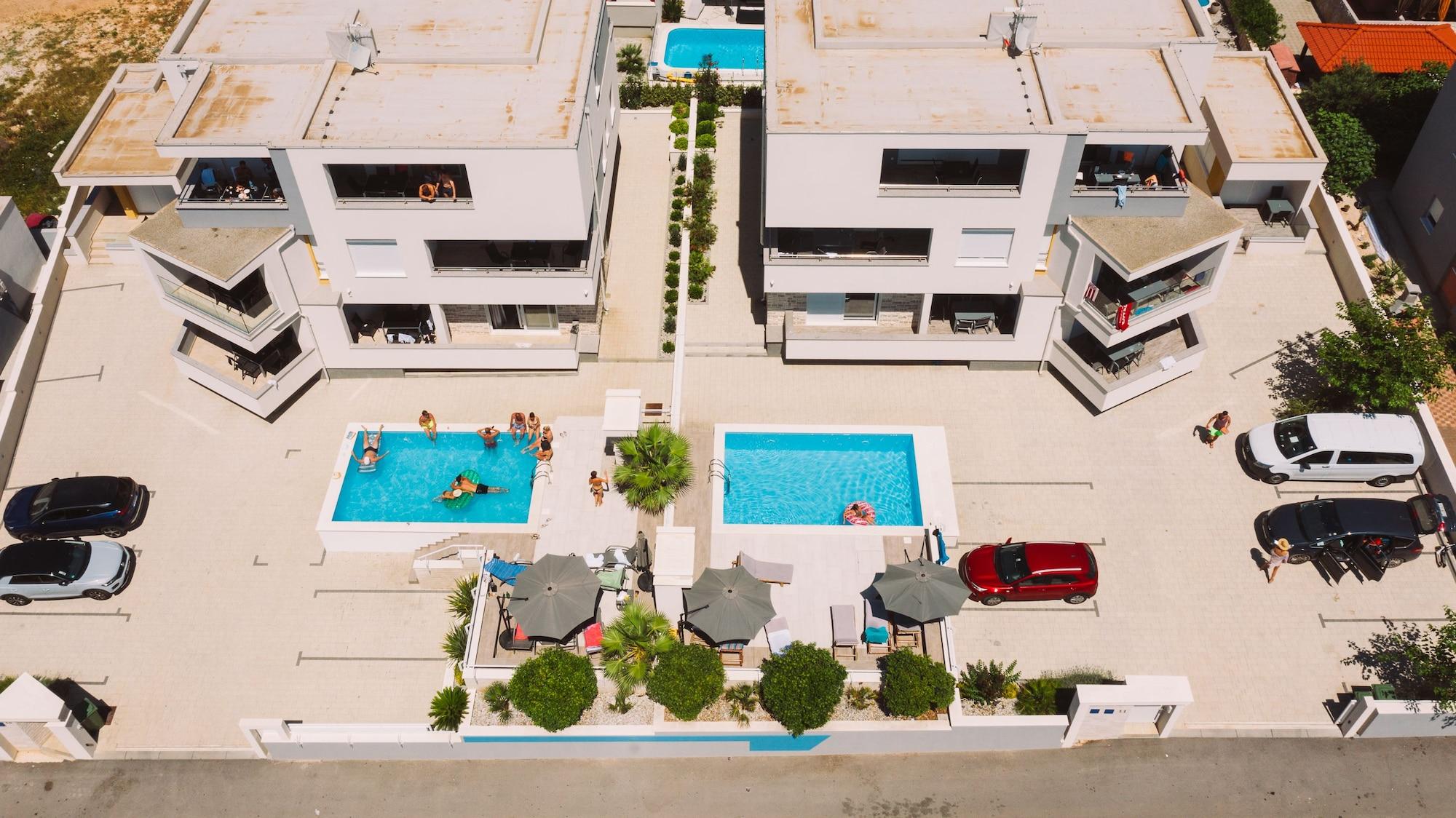 Vista Exterior Apartments & Rooms Danivan Pool Villas