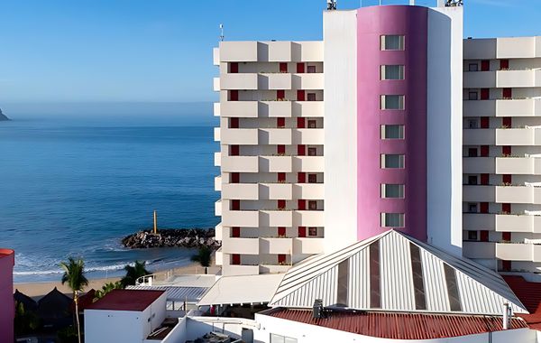 Misión Mazatlán - Hoteles frente a la playa en Mazatlán, Sinaloa